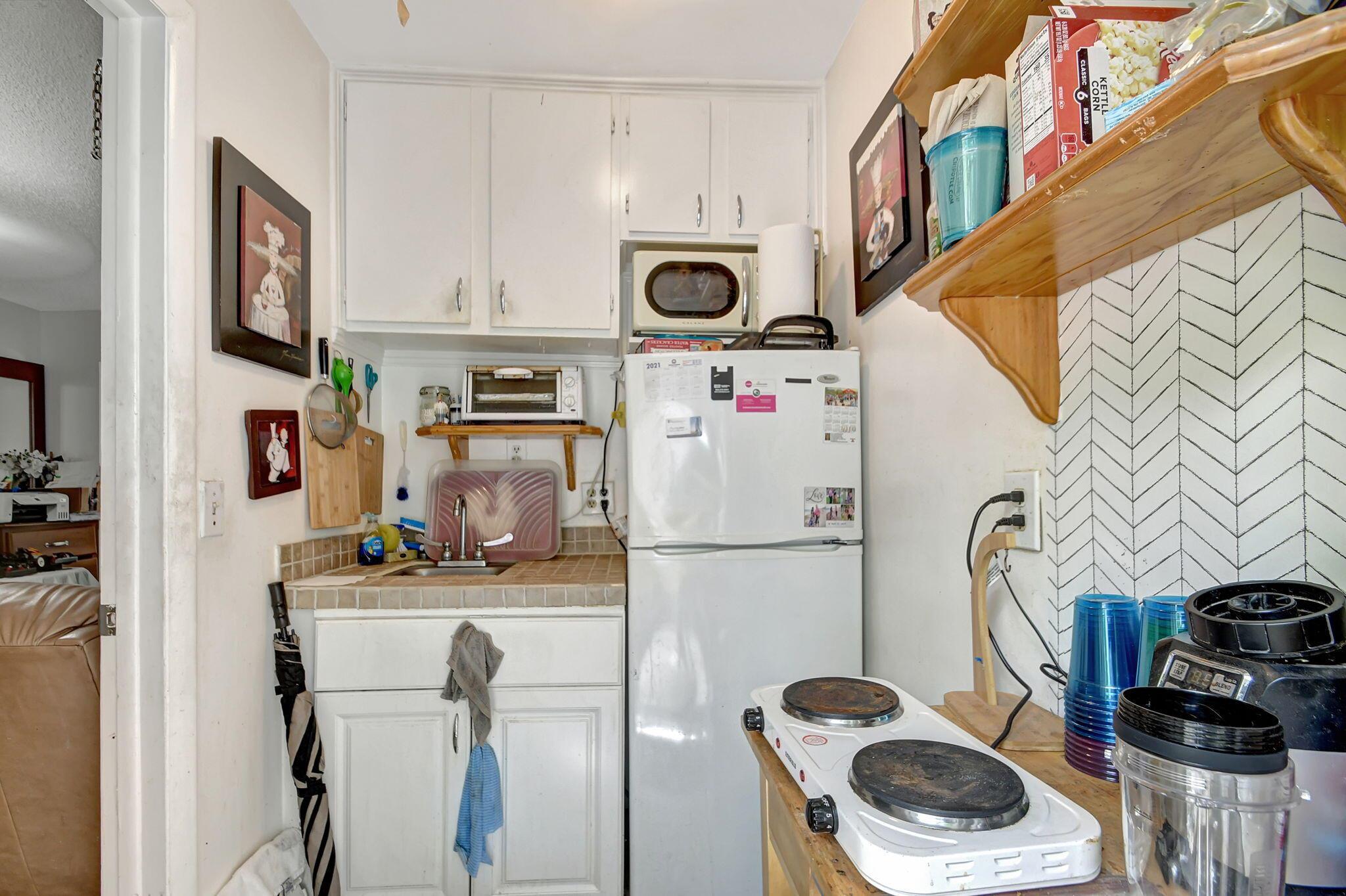 1853 Service Road Property Photo 23