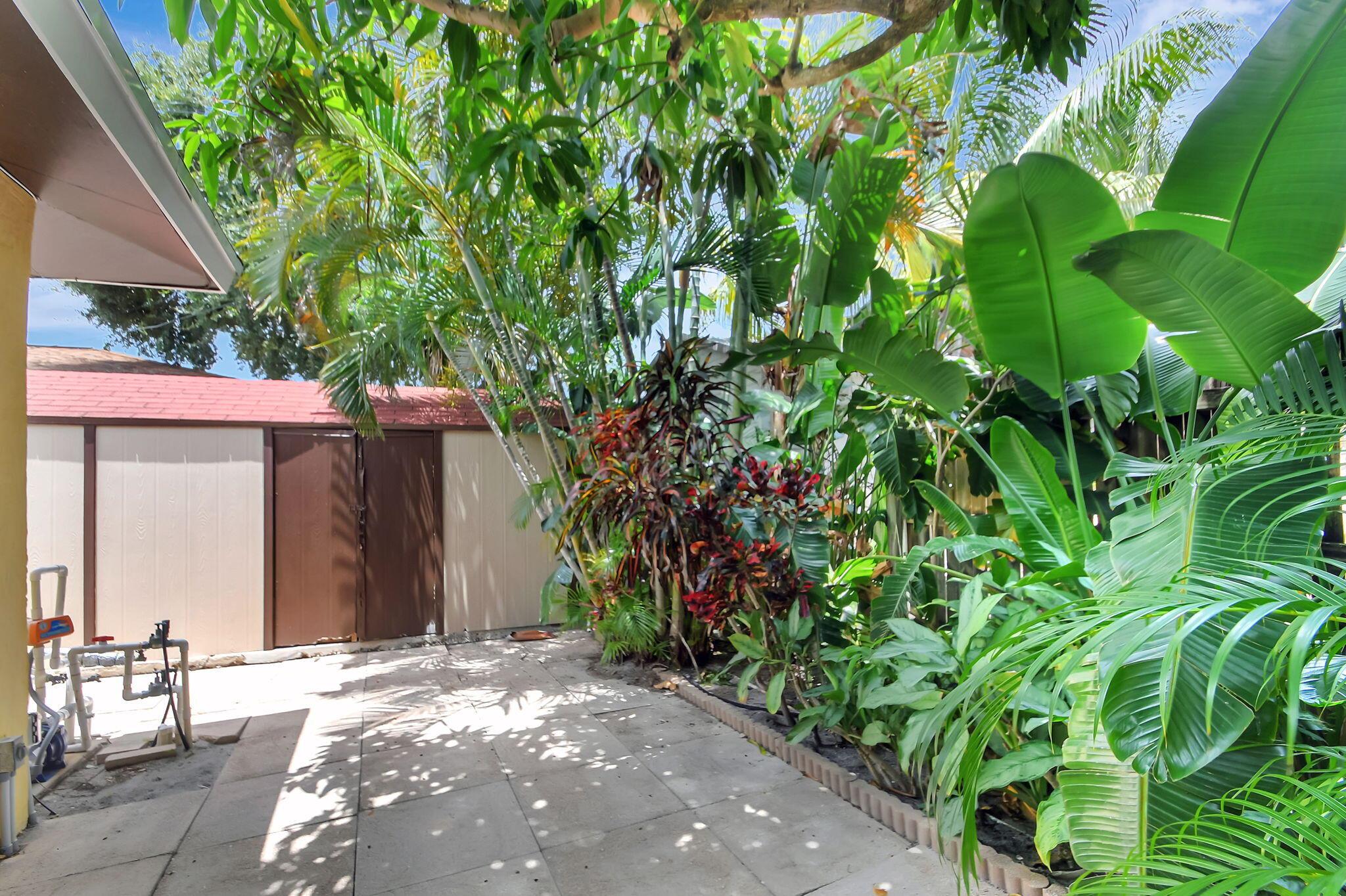 1853 Service Road Property Photo 106