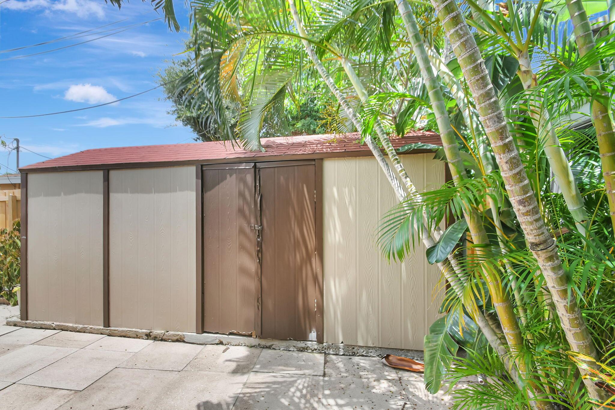 1853 Service Road Property Photo 107