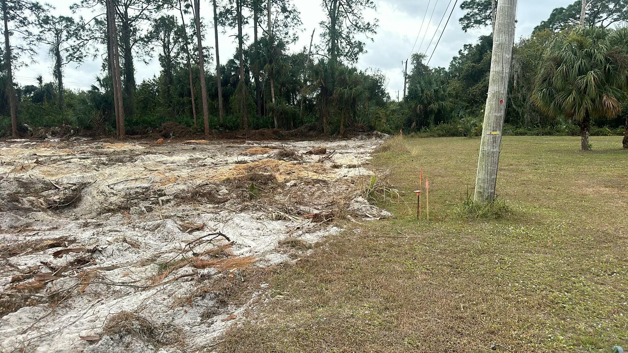 2704 Leeland Heights Boulevard Boulevard Property Photo 2