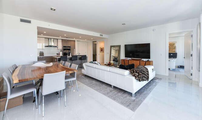 100 E Las Olas Boulevard 1802 Property Photo 16