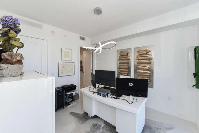 100 E Las Olas Boulevard 1802 Property Photo 21