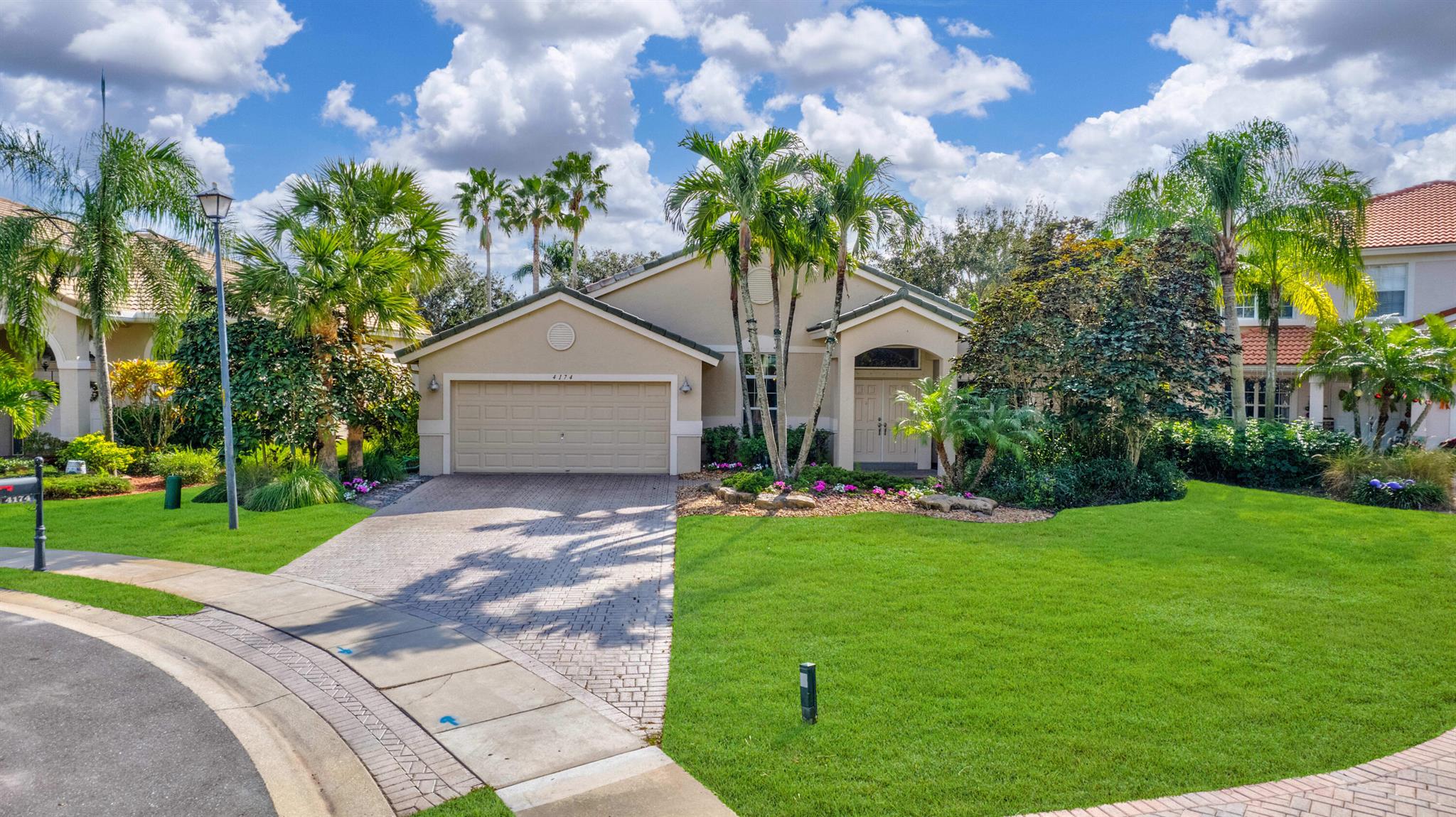 4174 Bahia Isle Circle Property Photo 1