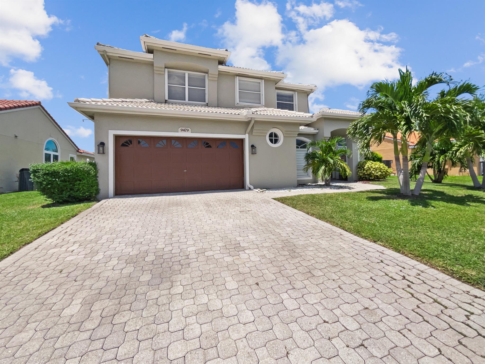 9479 Lake Serena Drive Property Photo 1