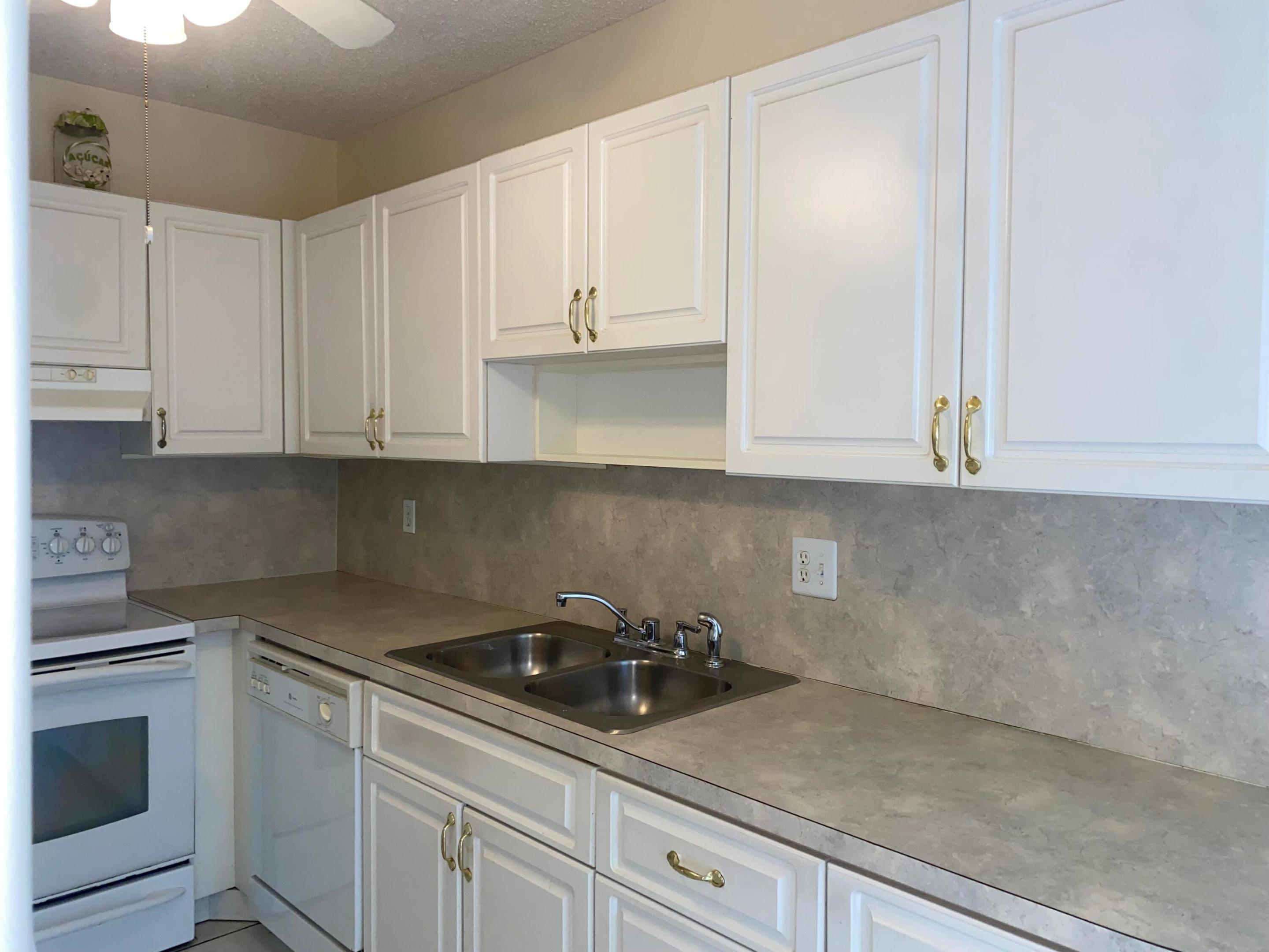 8665 Chevy Chase Drive 113 Property Photo 5