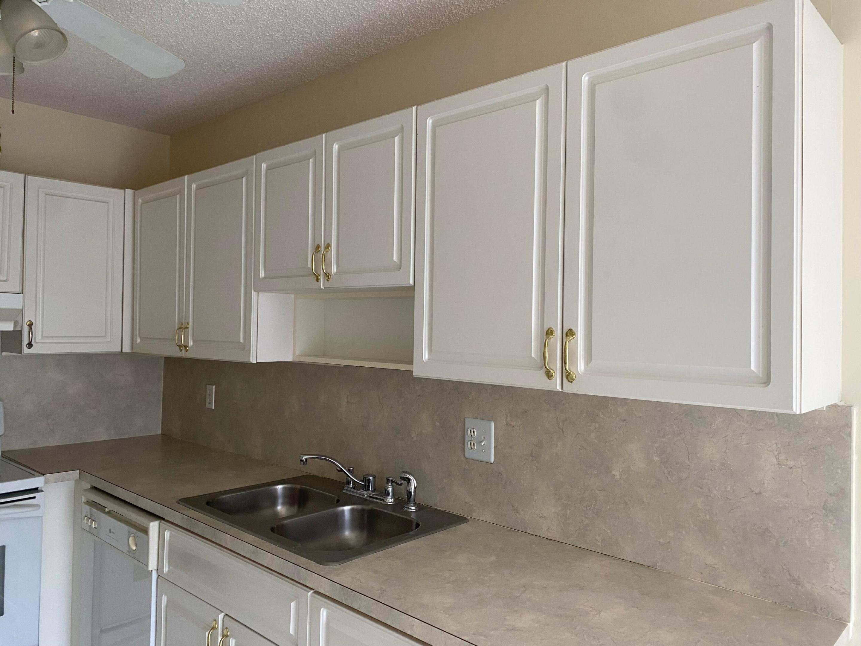 8665 Chevy Chase Drive 113 Property Photo 12