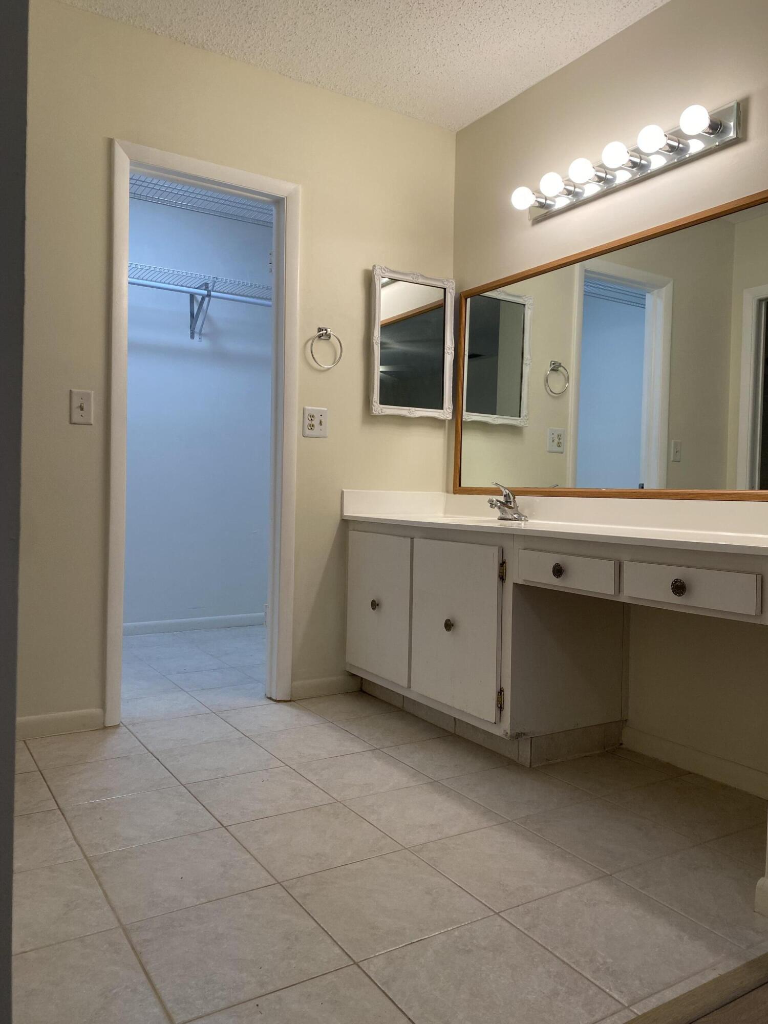 8665 Chevy Chase Drive 113 Property Photo 24