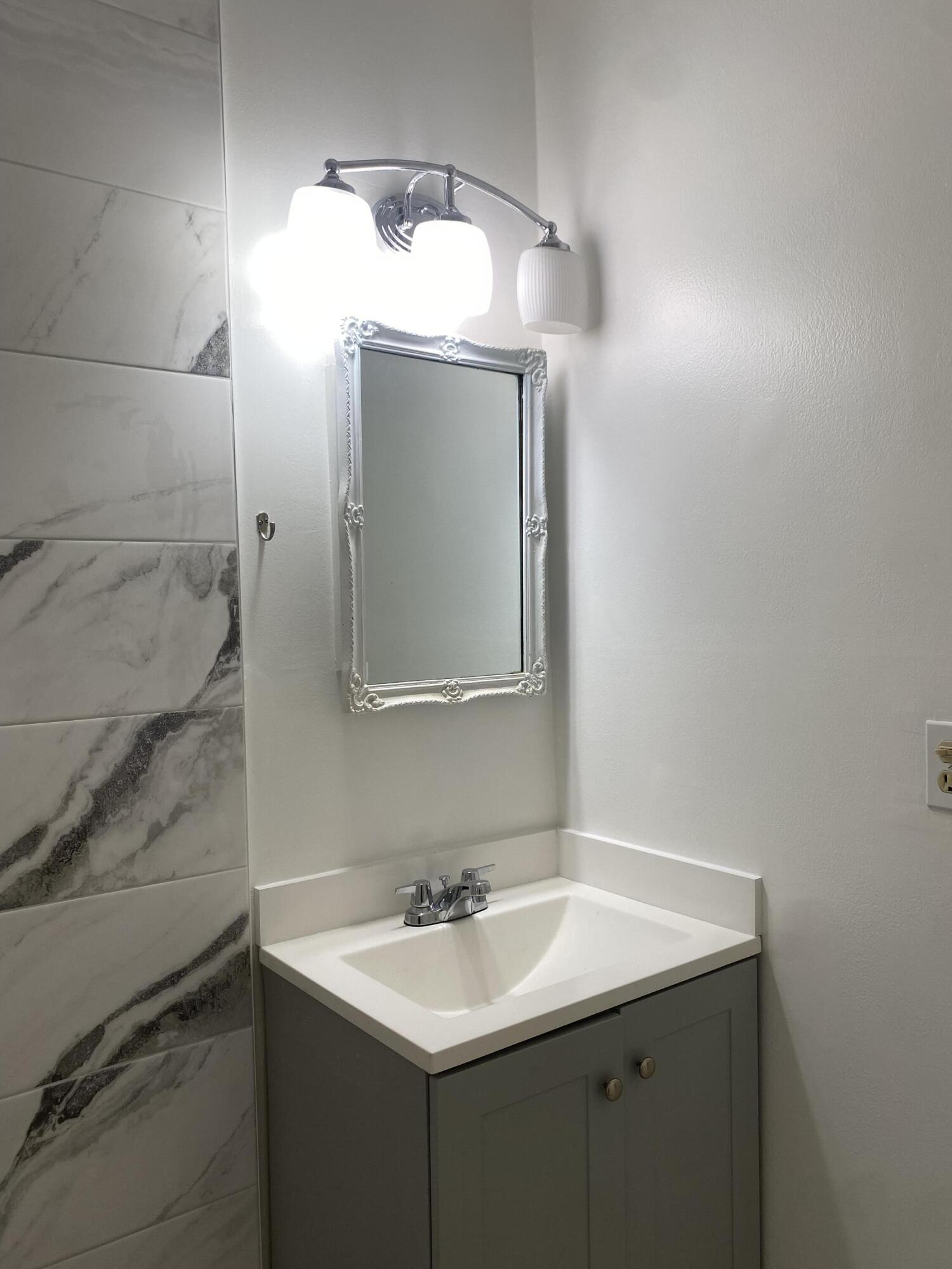 8665 Chevy Chase Drive 113 Property Photo 34