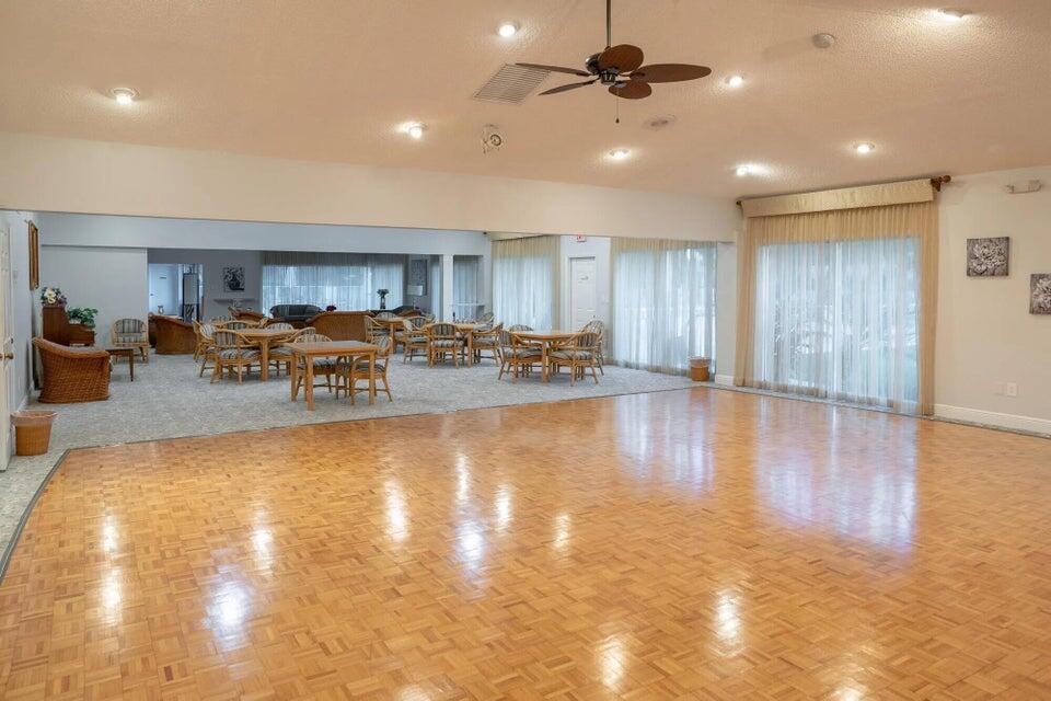 8665 Chevy Chase Drive 113 Property Photo 40