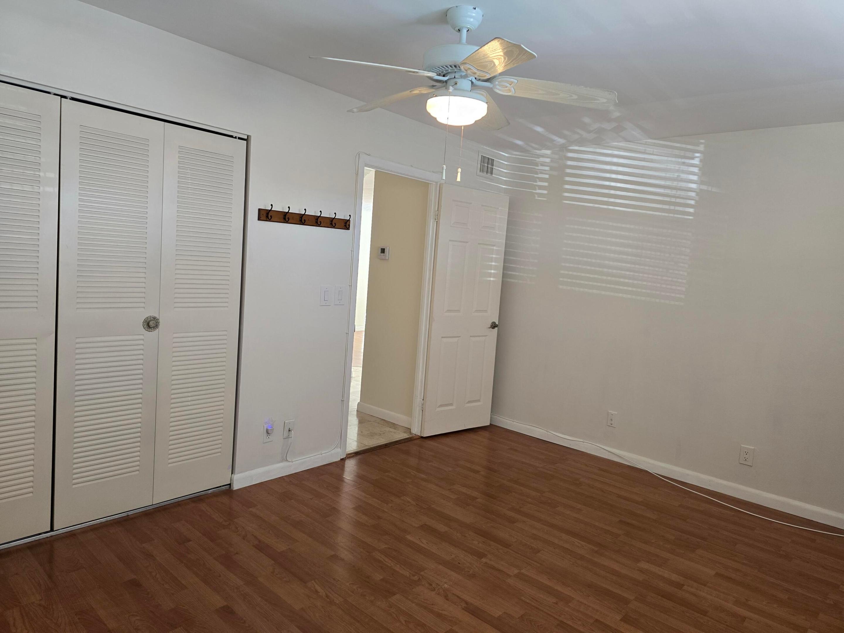 121 Lake Gloria Drive Property Photo 11