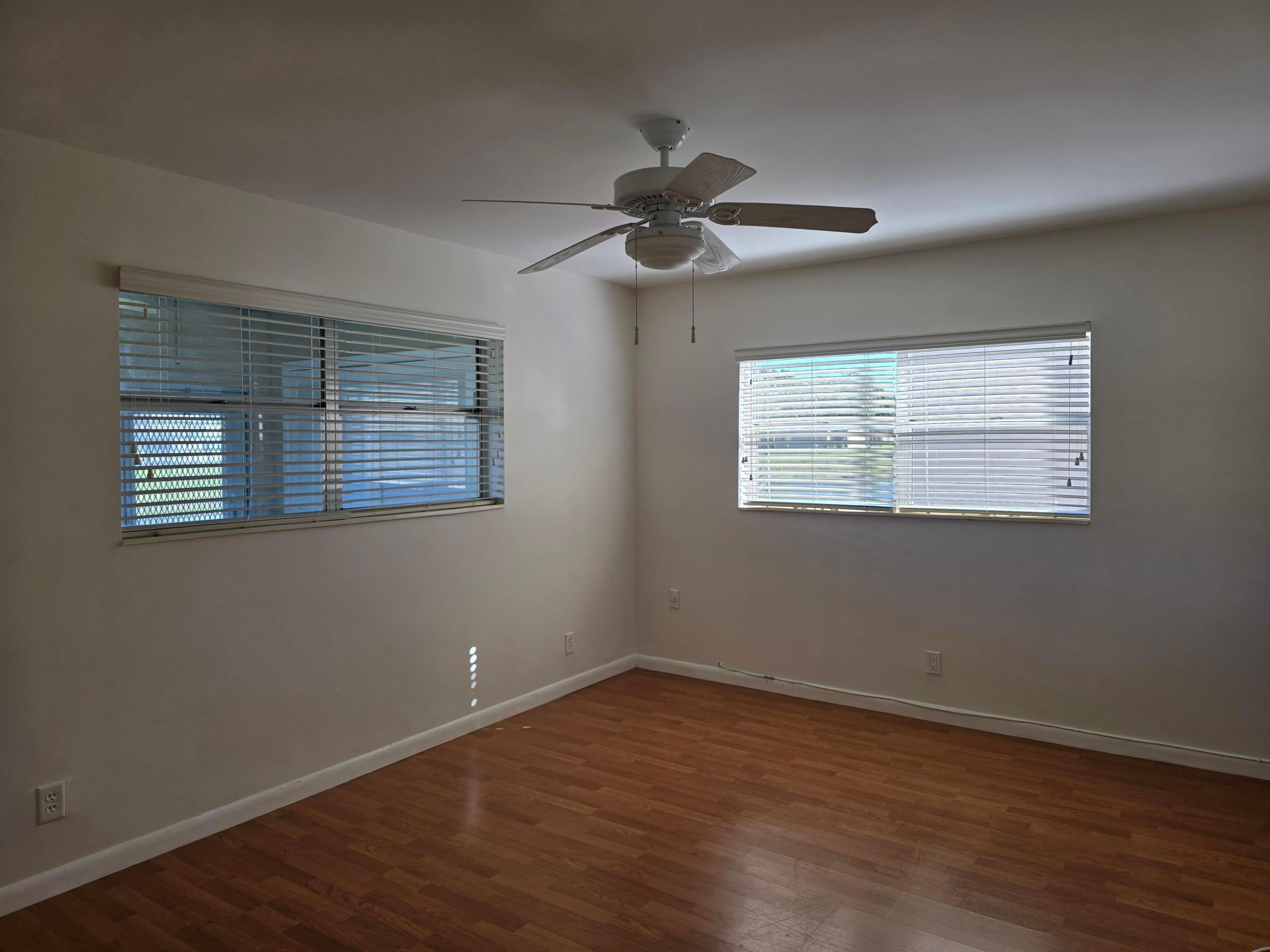 121 Lake Gloria Drive Property Photo 19