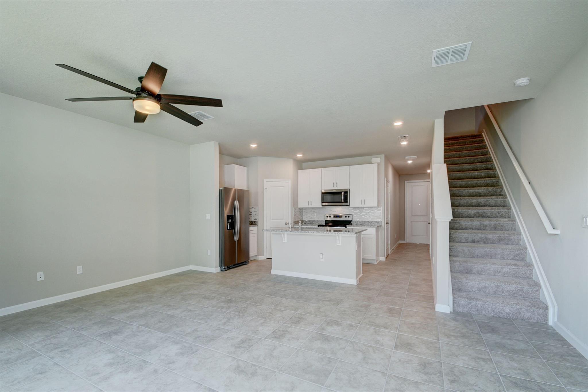 1740 Lindley Street Property Photo 8