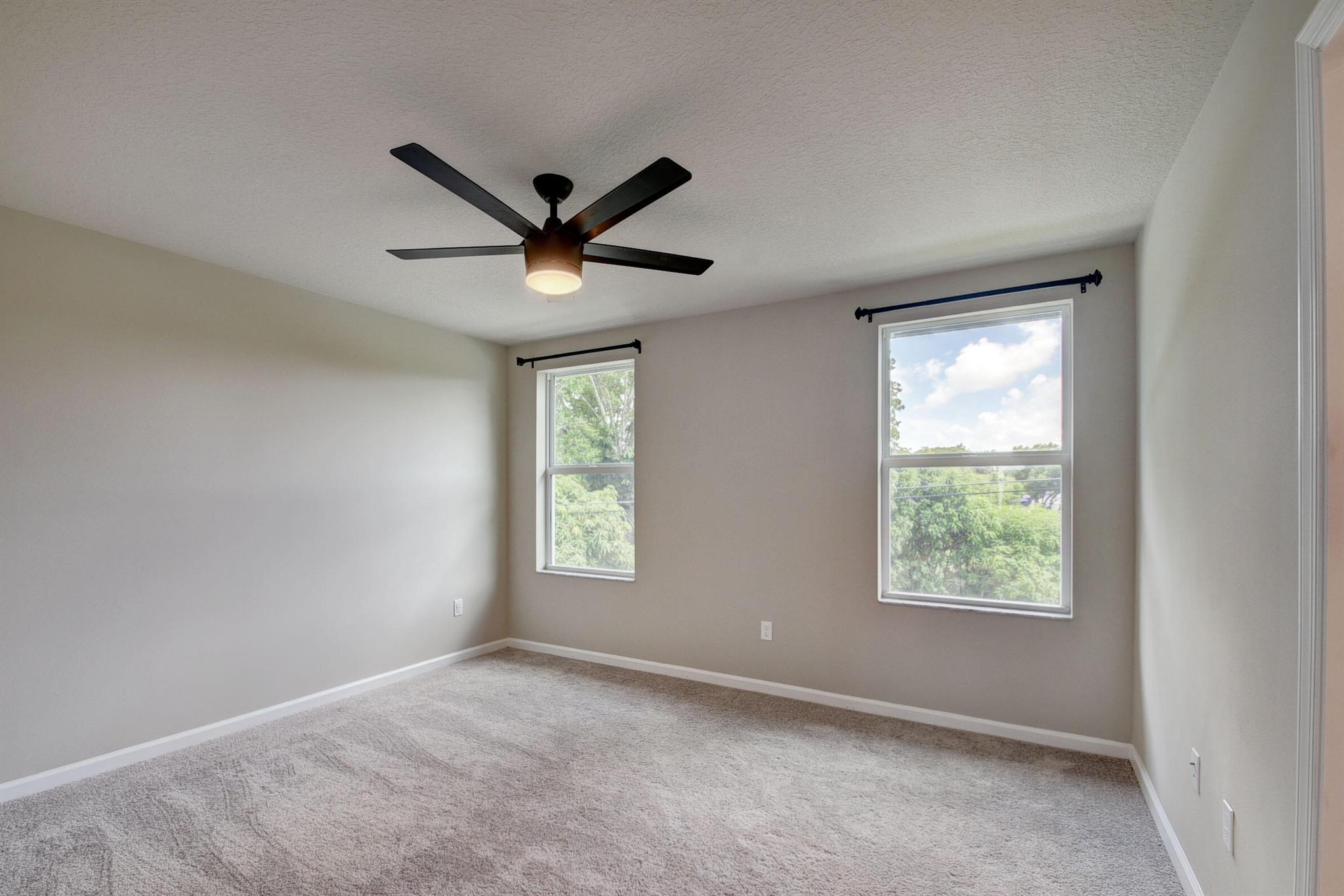 1740 Lindley Street Property Photo 11