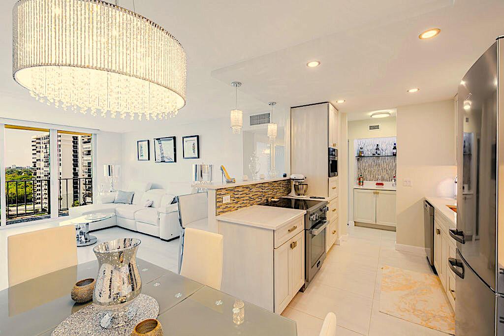 2121 N Ocean Boulevard 1105e Property Photo 3