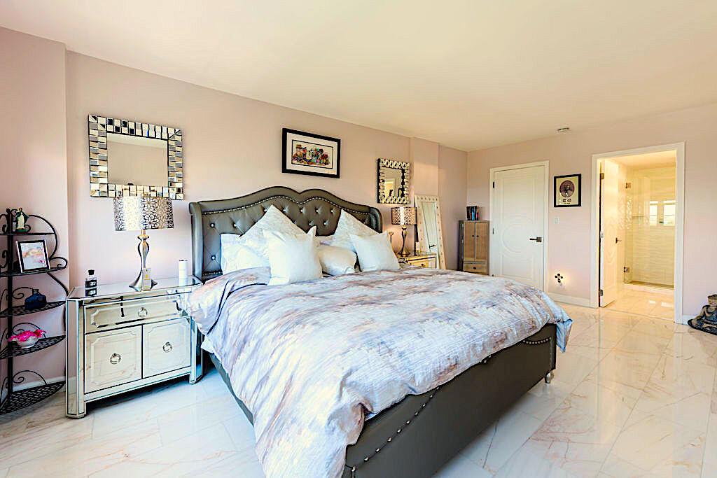 2121 N Ocean Boulevard 1105e Property Photo 11