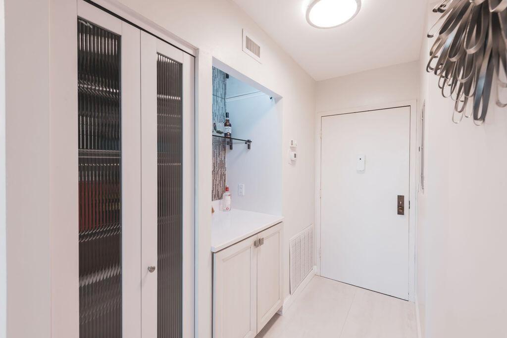 2121 N Ocean Boulevard 1105e Property Photo 15