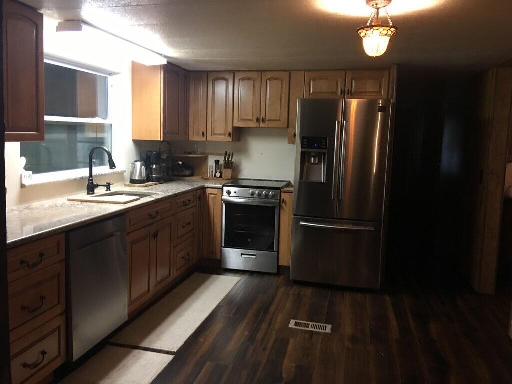 1163 20th Street Property Photo 8
