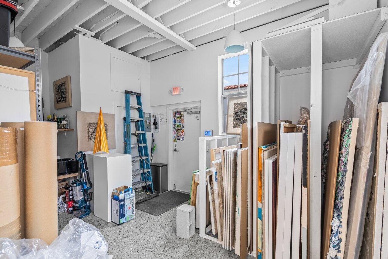 500 Lake Avenue Property Photo 34