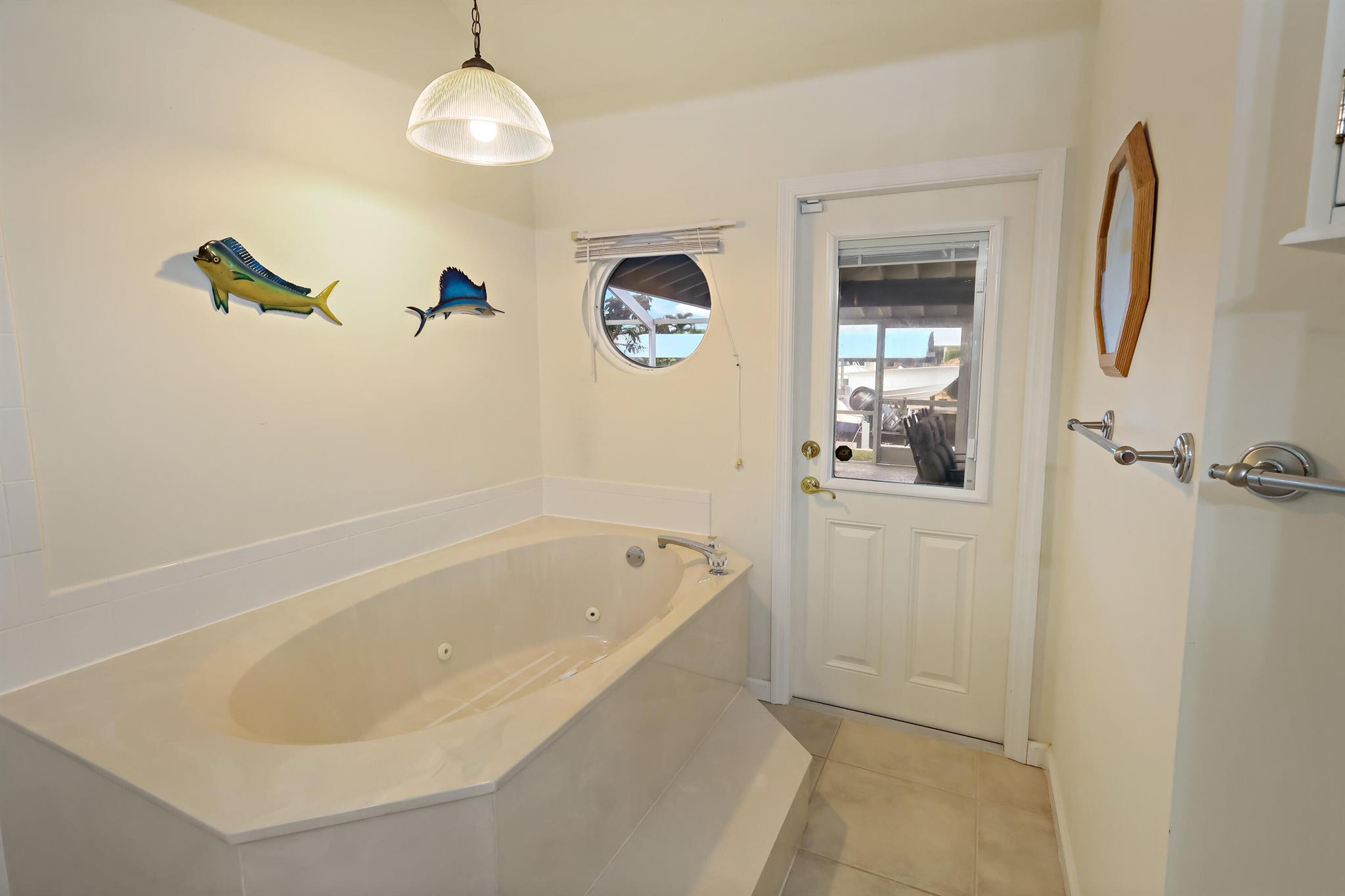 1319 Sw Dyer Point Road Property Photo 16