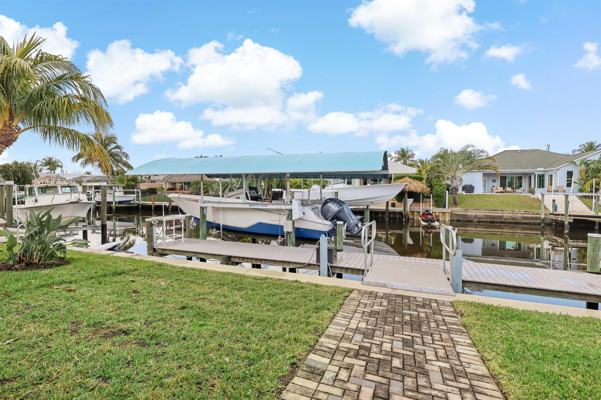 1319 Sw Dyer Point Road Property Photo 33