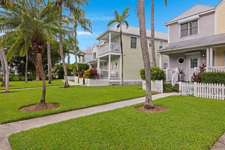 5092 Sunset Village Drive Property Photo 3