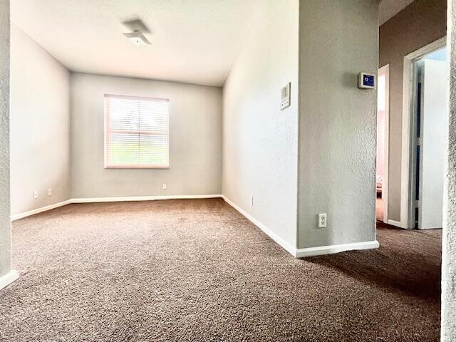 5012 Victoria Circle Property Photo 16