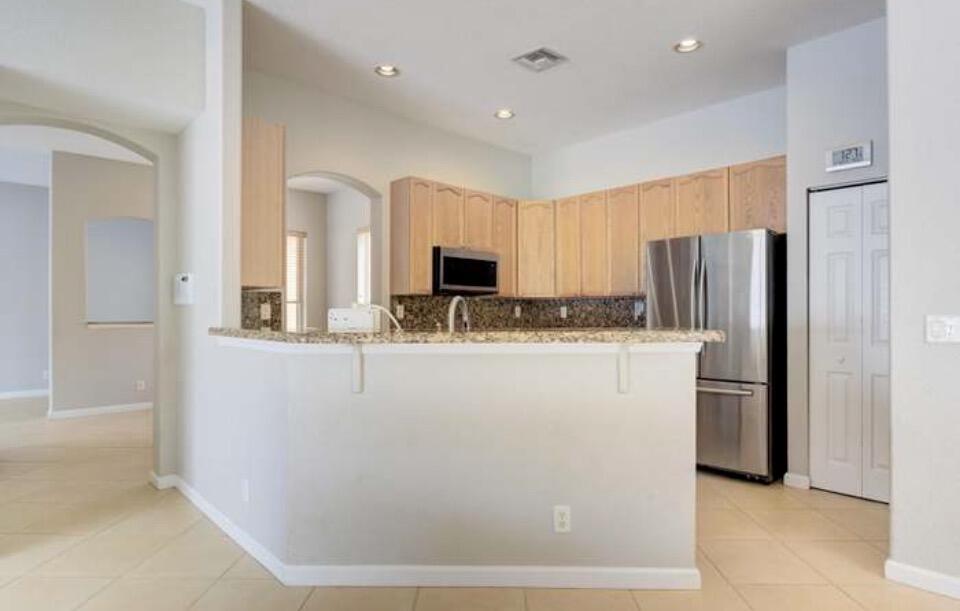 5012 Victoria Circle Property Photo 12