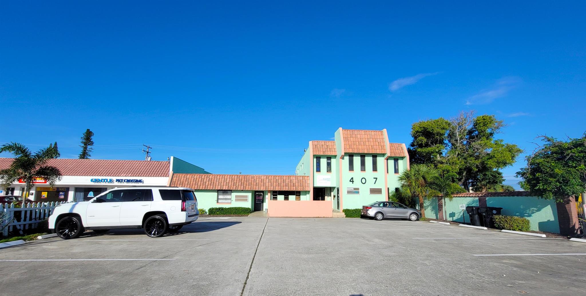 401 S Dixie Highway 107 Property Photo 1