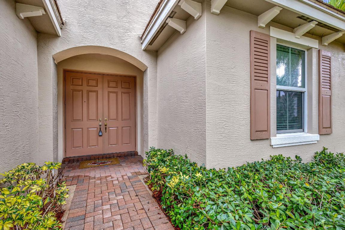 2952 Payson Way Property Photo 4