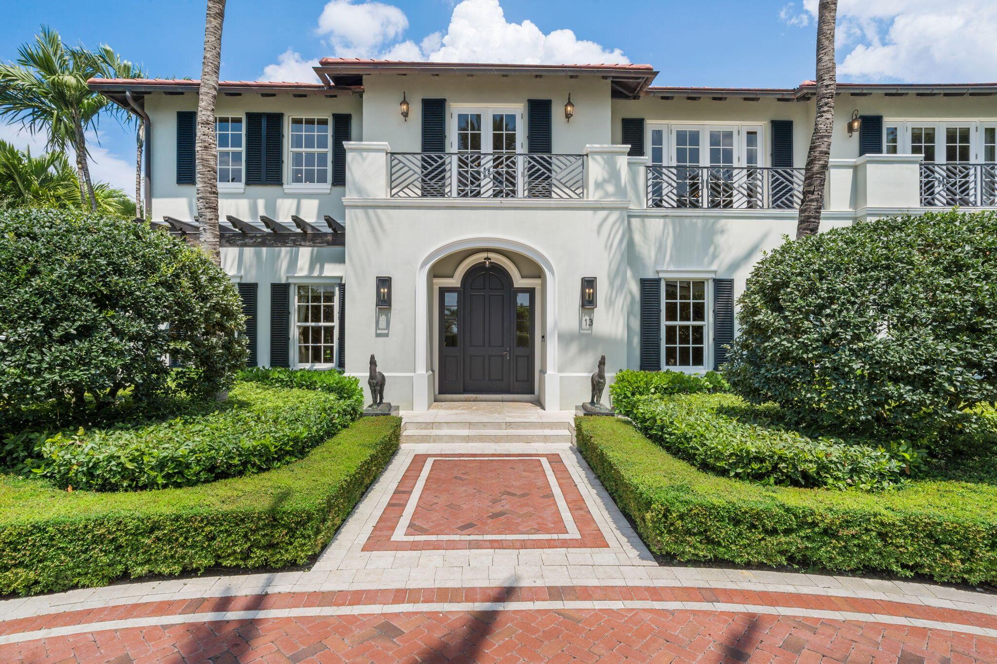 13 Via Vizcaya Property Photo 4