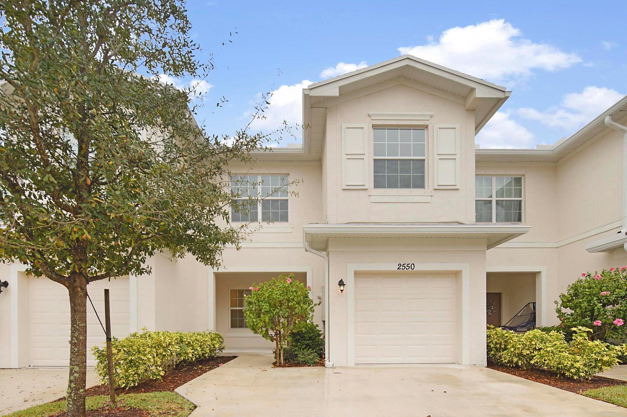 2550 Nw Treviso Circle Property Photo 1