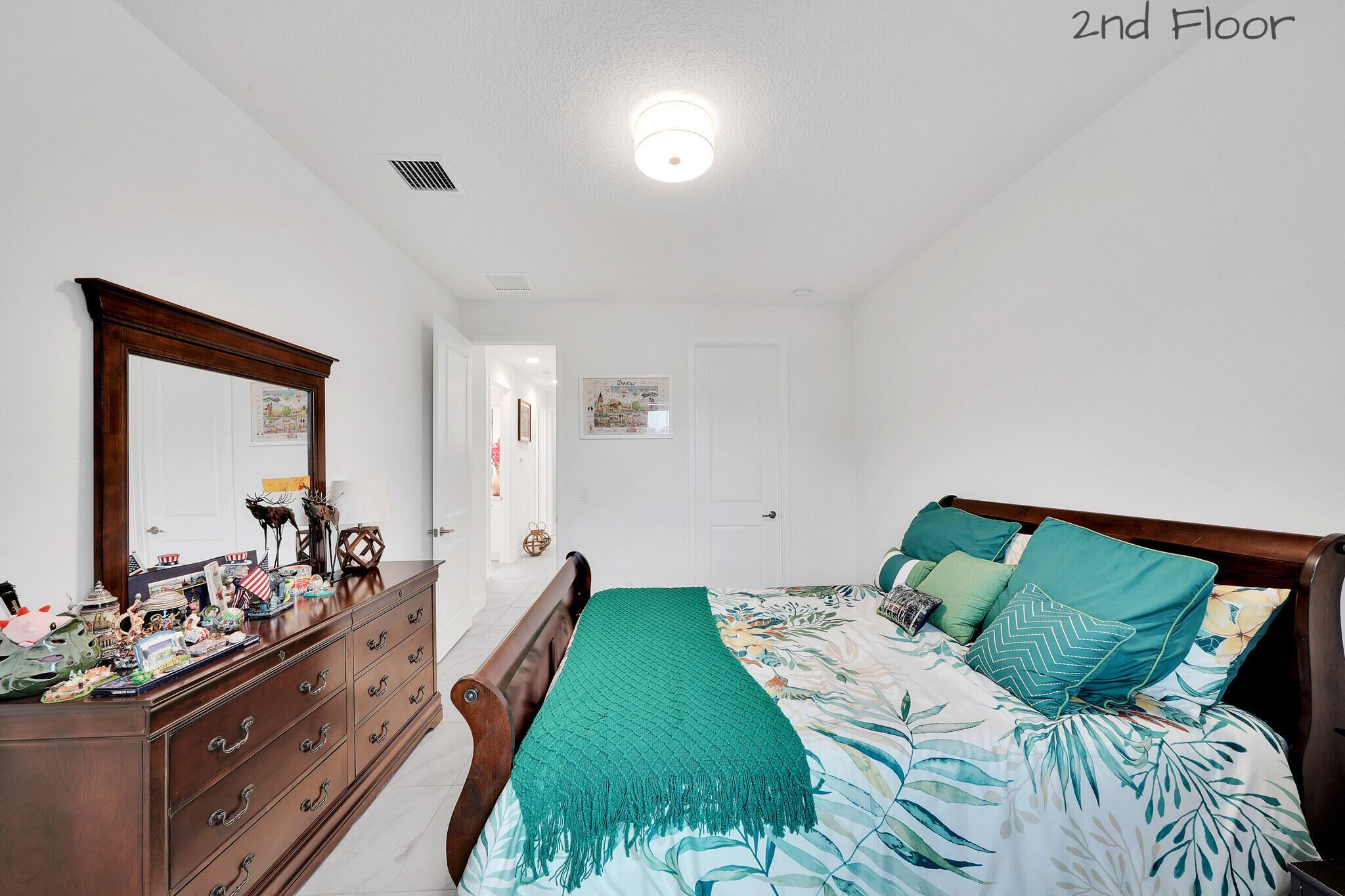 4821 Pointe Midtown Road Property Photo 29