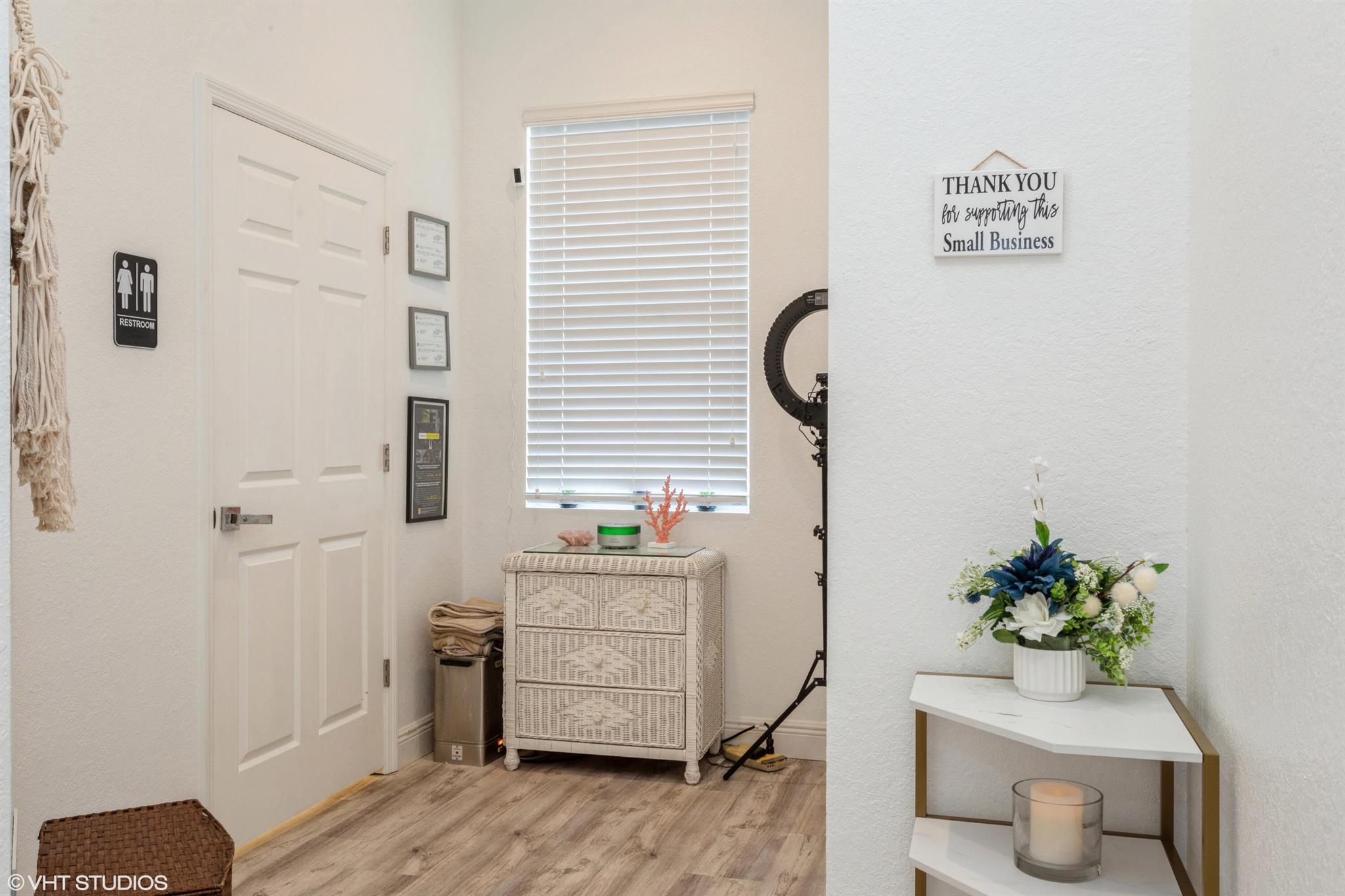 221 Greenwich Circle 101 Property Photo 17