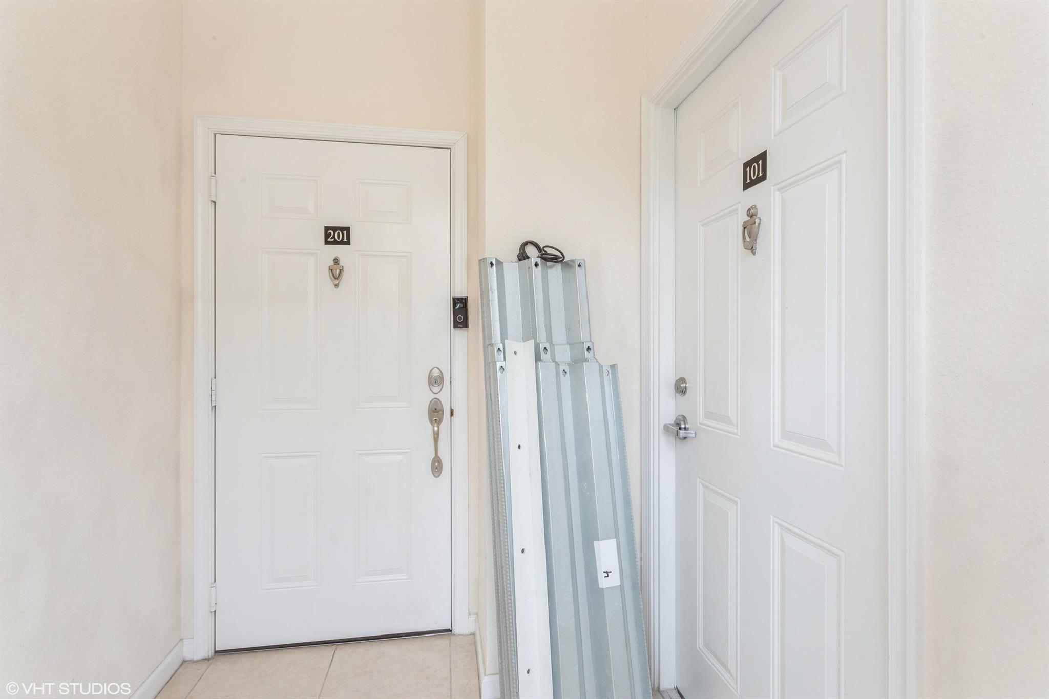 221 Greenwich Circle 101 Property Photo 19