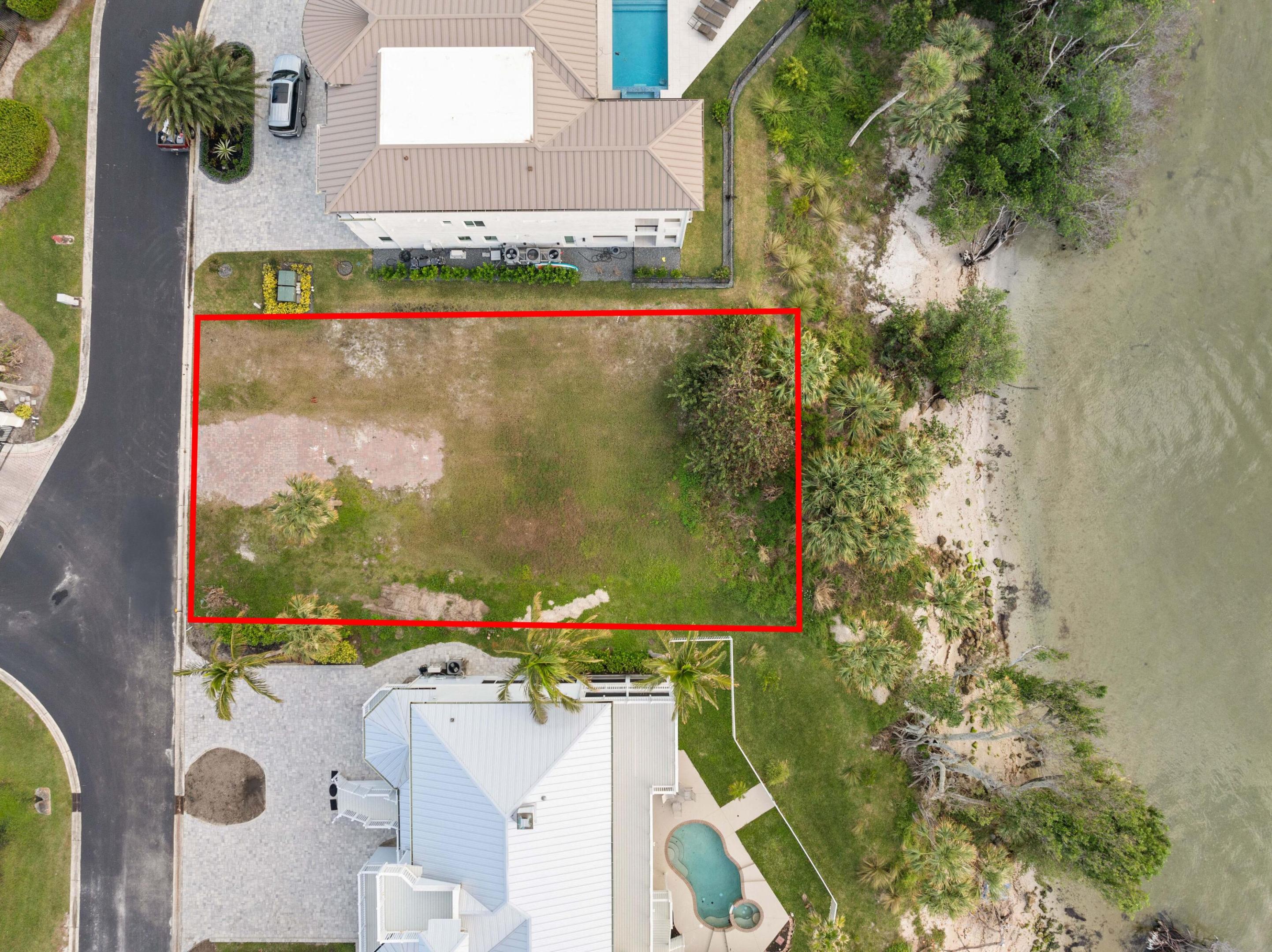 7671 Pelican Pointe Drive Property Photo 7