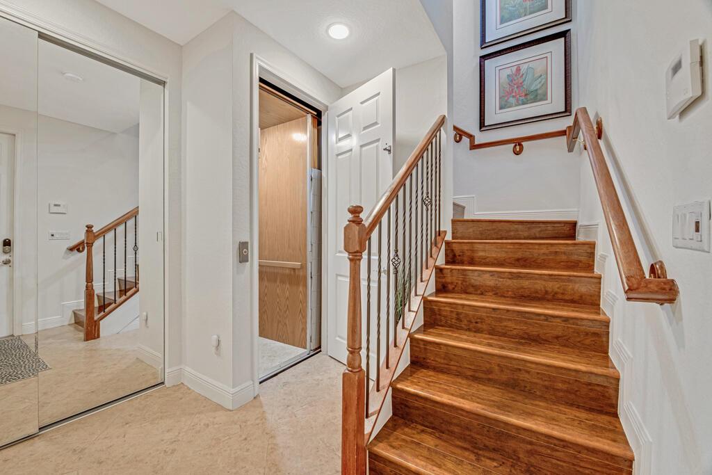 9773 Bowline Drive 203 Property Photo 5