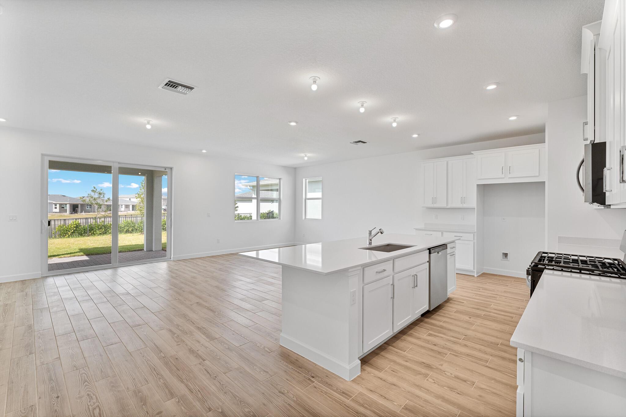 14335 Sw Skye Drive Property Photo 2