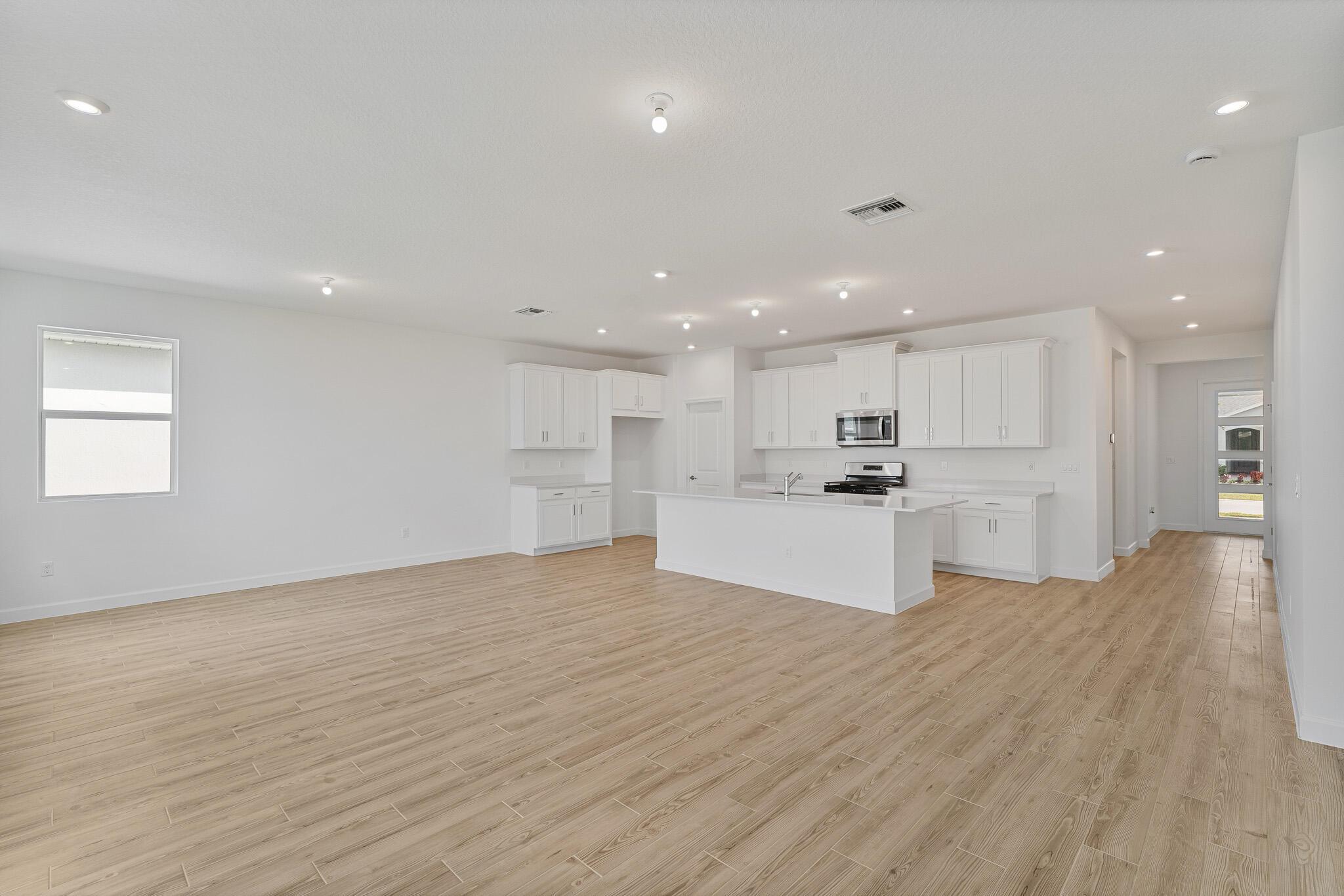 14335 Sw Skye Drive Property Photo 4