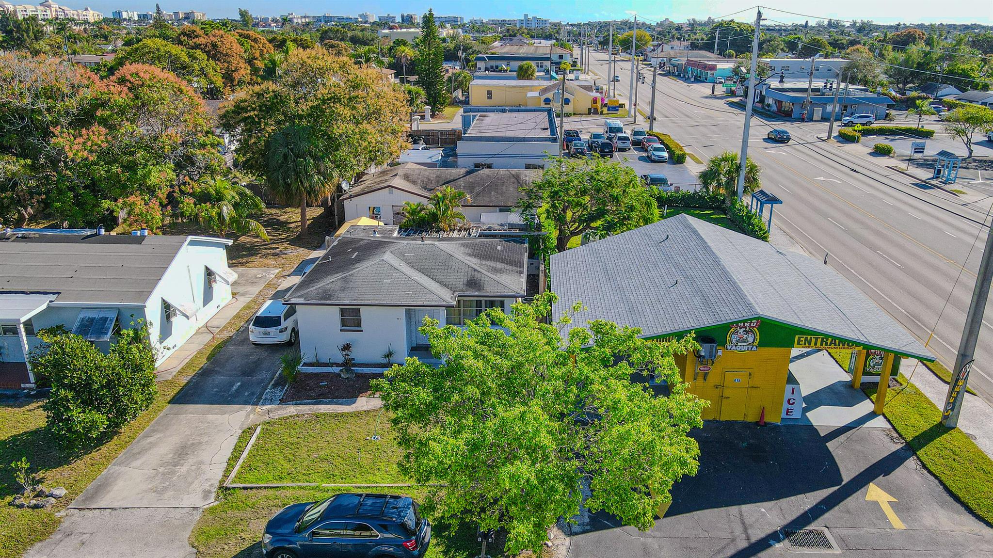 615 W Lantana Road Property Photo 10