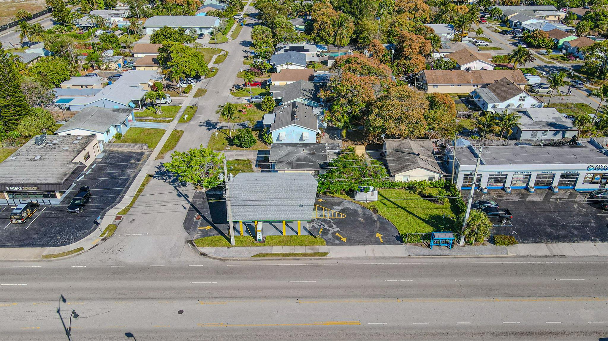 615 W Lantana Road Property Photo 11
