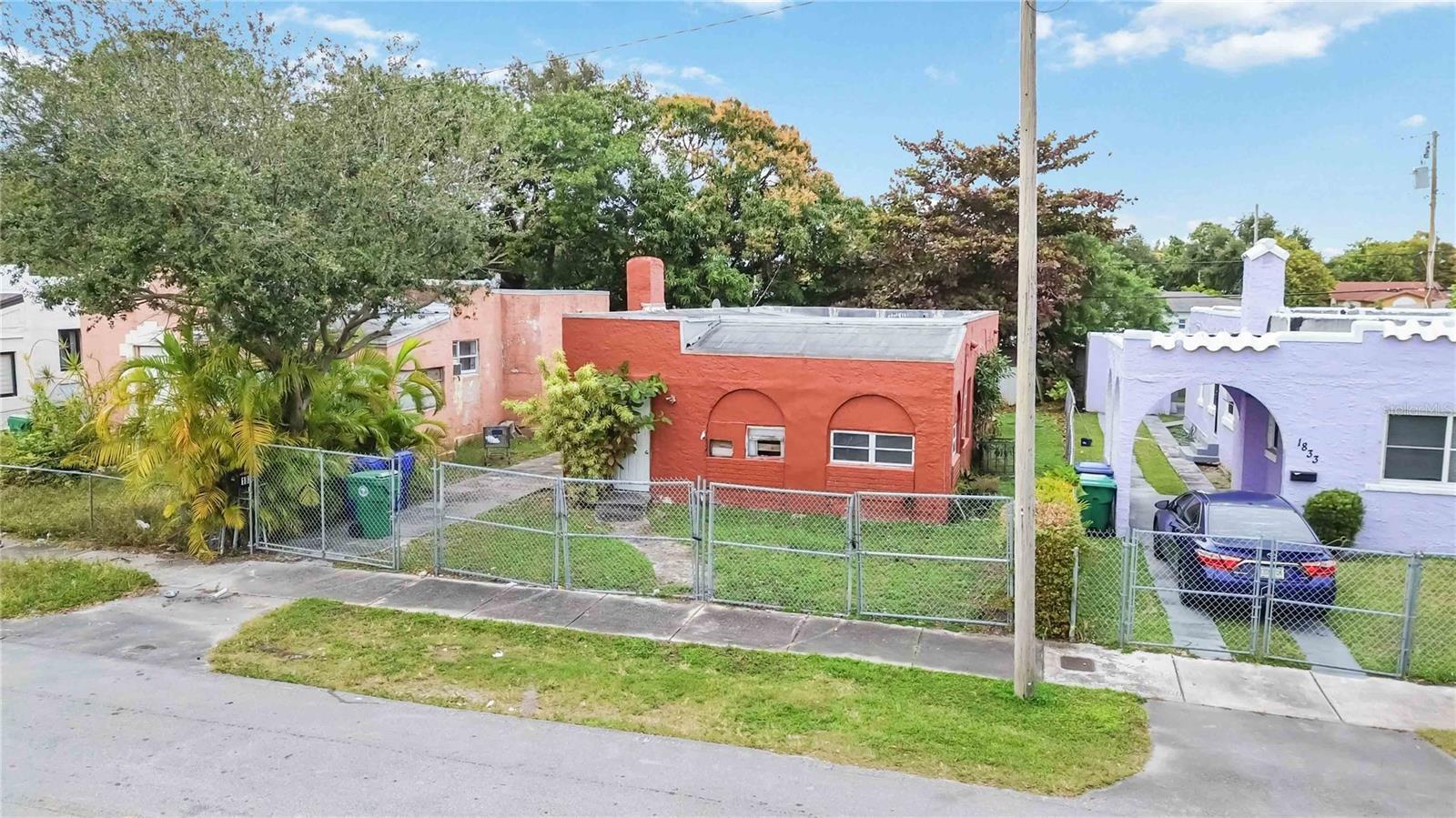 1839 Nw 49th Street Property Photo 3