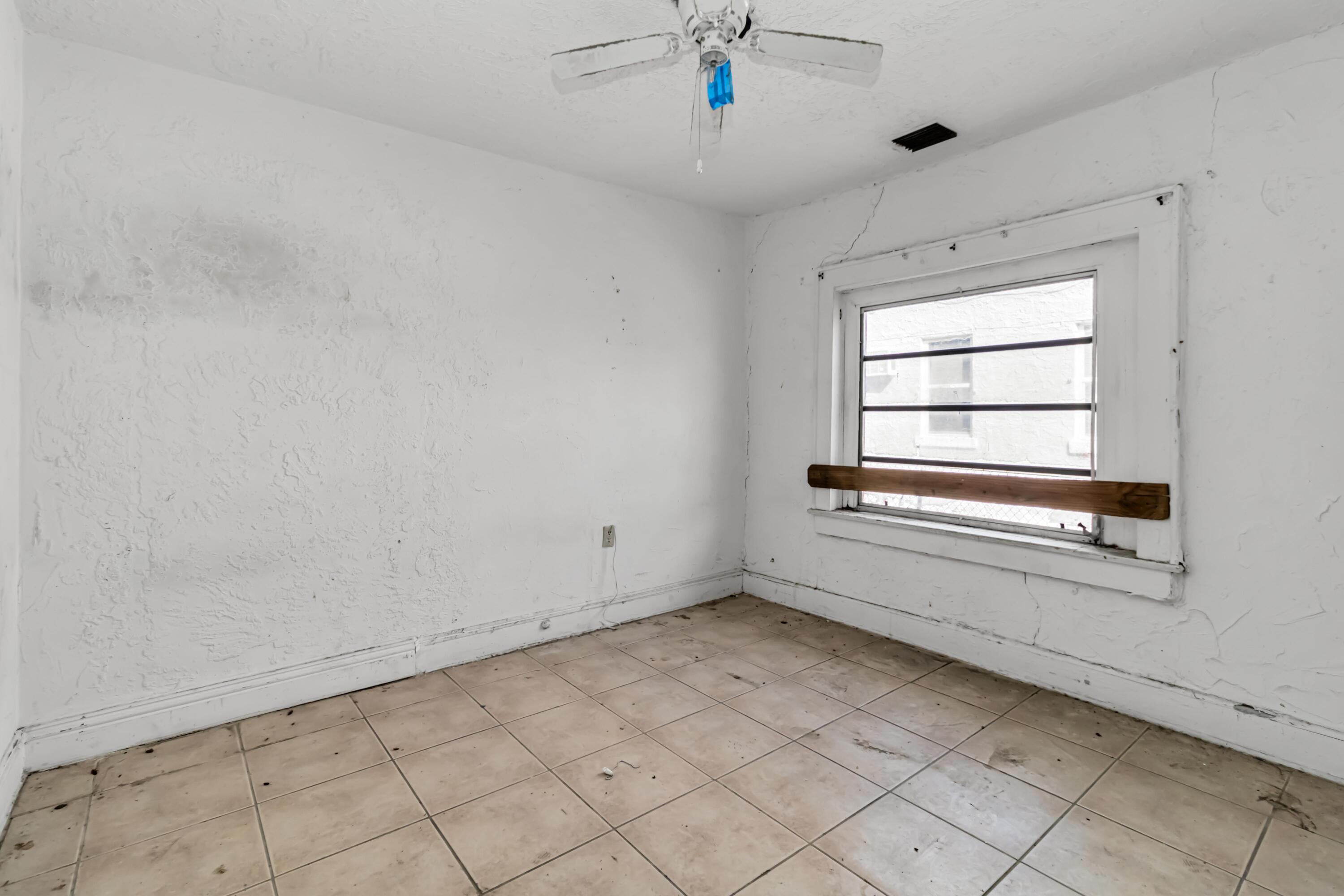 1839 Nw 49th Street Property Photo 27