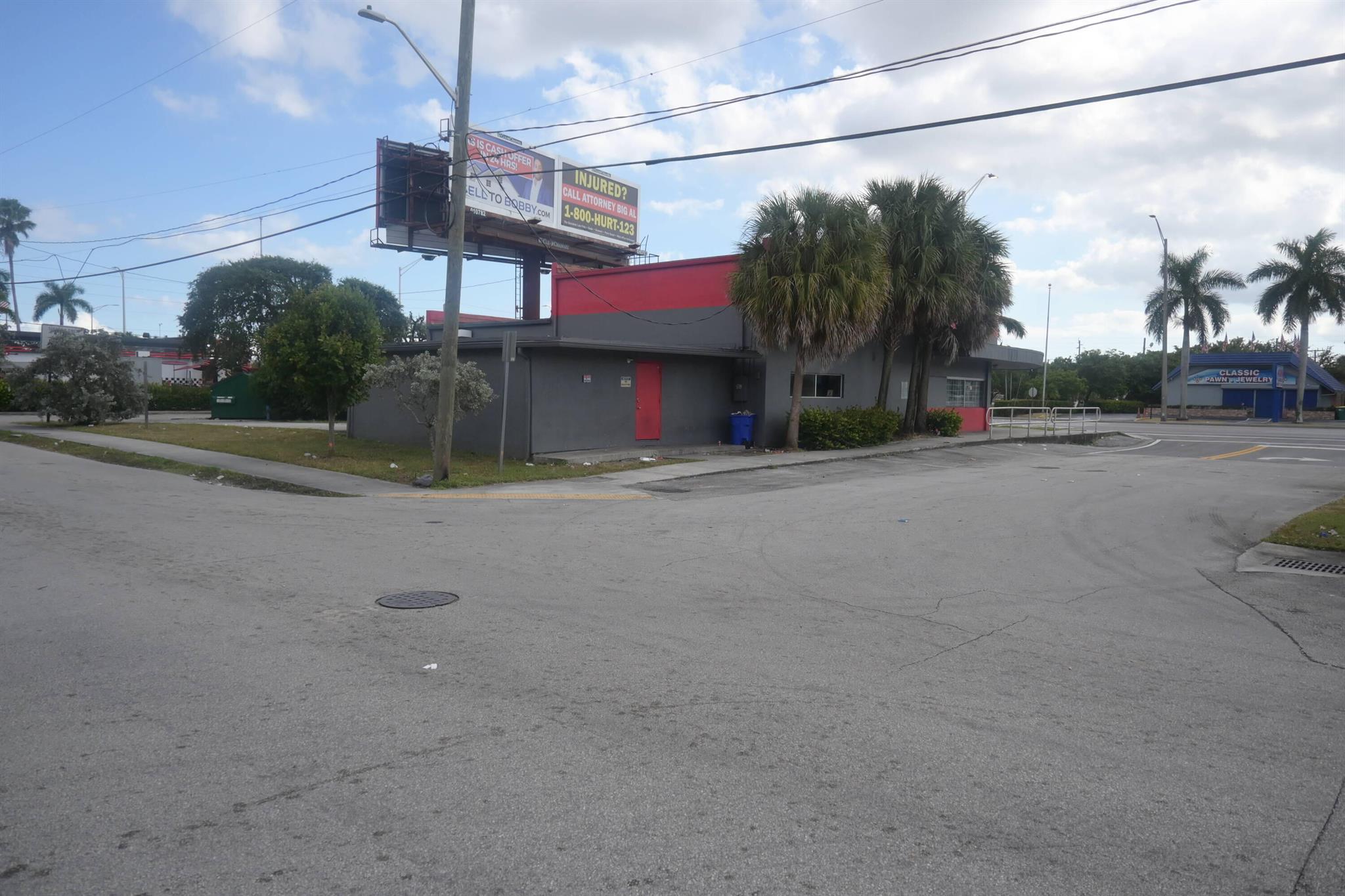 2731 W Broward Boulevard Property Photo 3