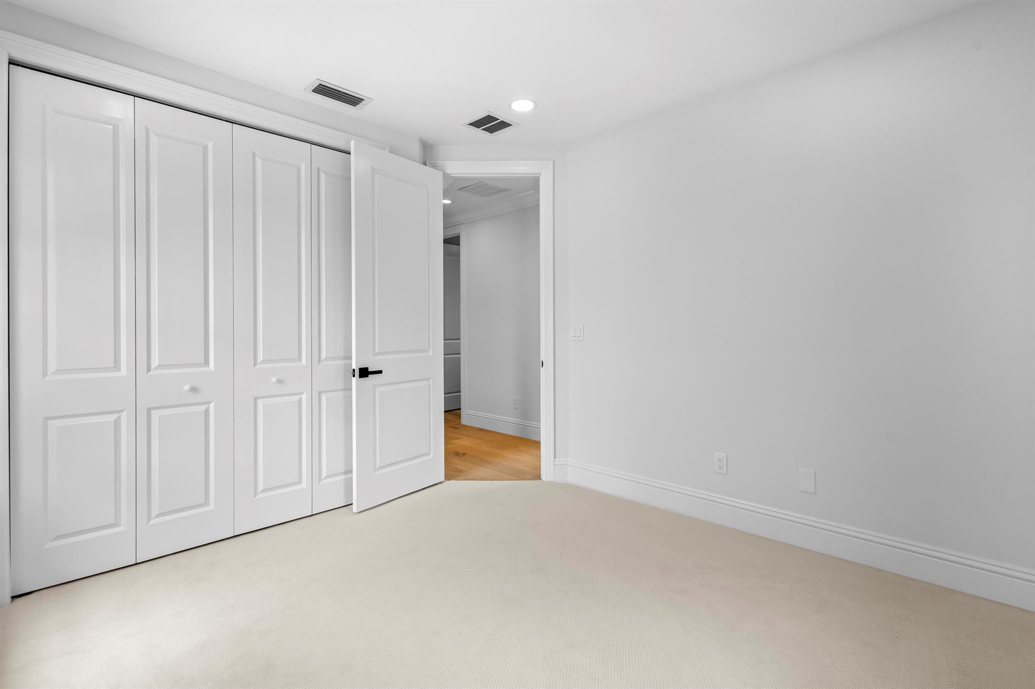 1423 E Barlow Court E Property Photo 42