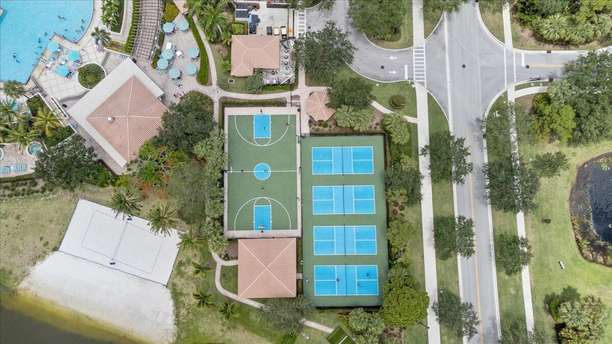 1423 E Barlow Court E Property Photo 61