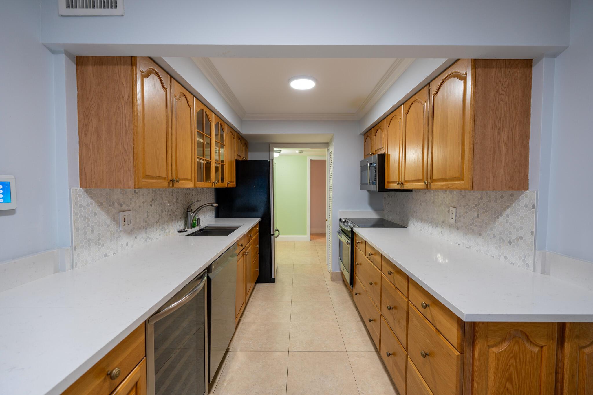 3589 S Ocean Boulevard 314 Property Photo 15