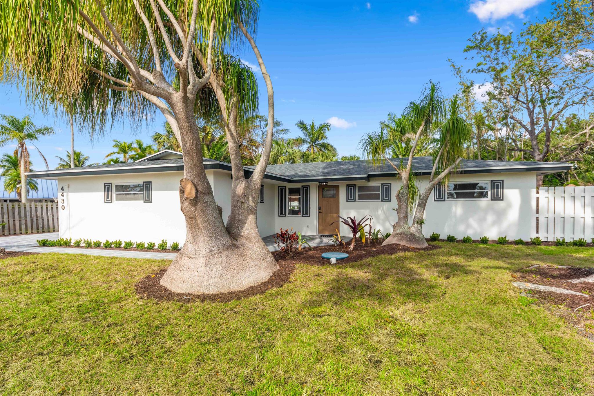 4430 Se Bayshore Terrace Property Photo 16