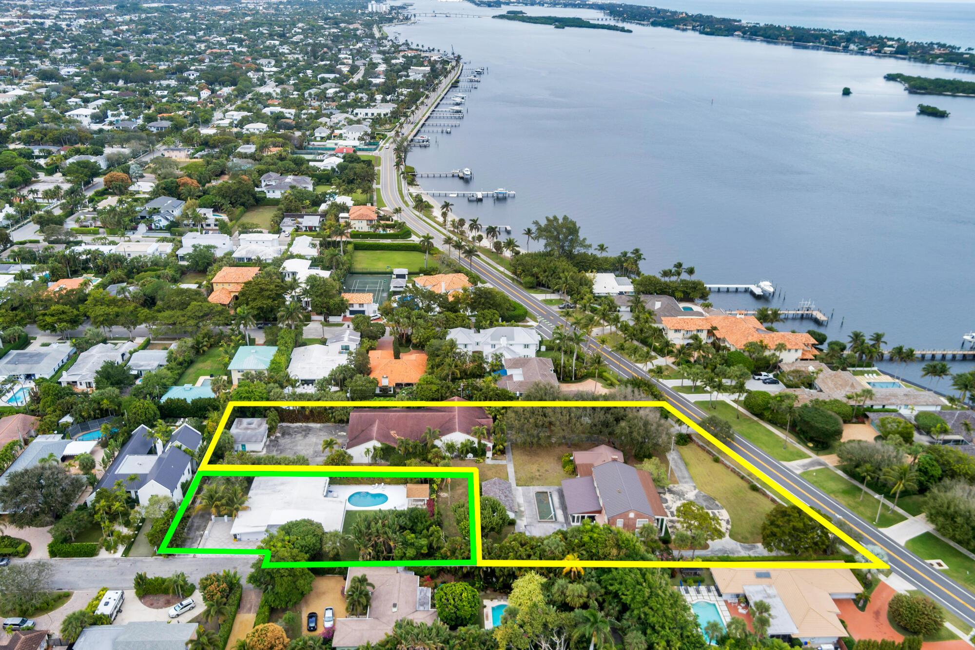 7621 S Flagler Drive Property Photo 1