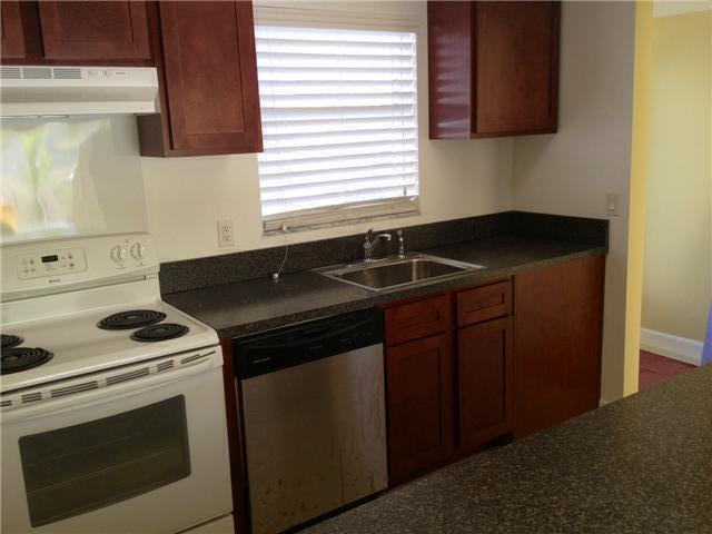 761 Hummingbird Way 103 Property Photo 2