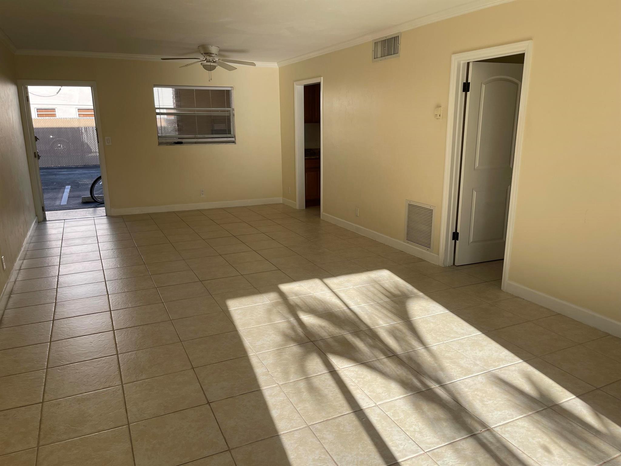 761 Hummingbird Way 103 Property Photo 4